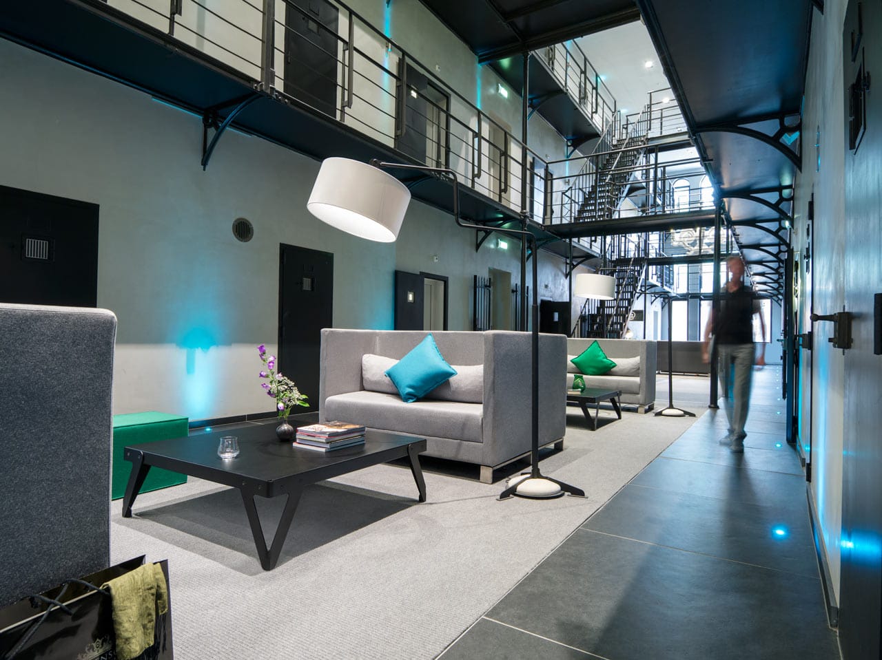 Modern Minimalist Metal Table – Powder Coated